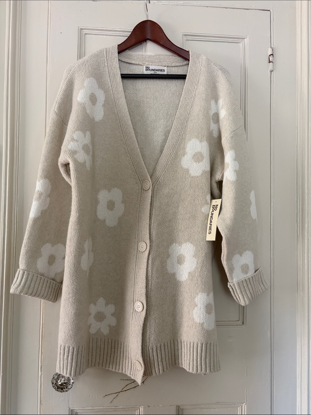 Daisy cardigan by No Boundaries size large nwt
